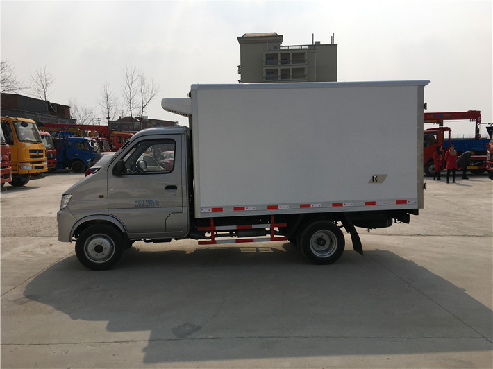 長安后四輪（3米）冷藏車
