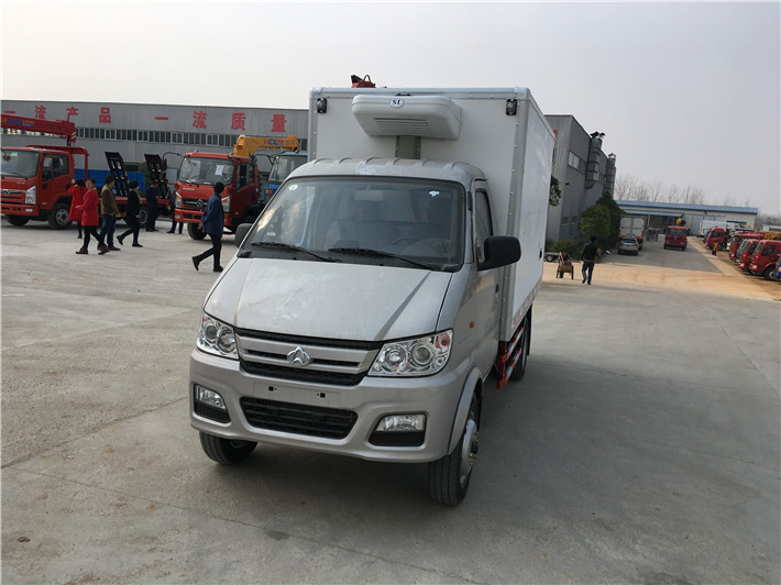 長安后四輪（3米）冷藏車