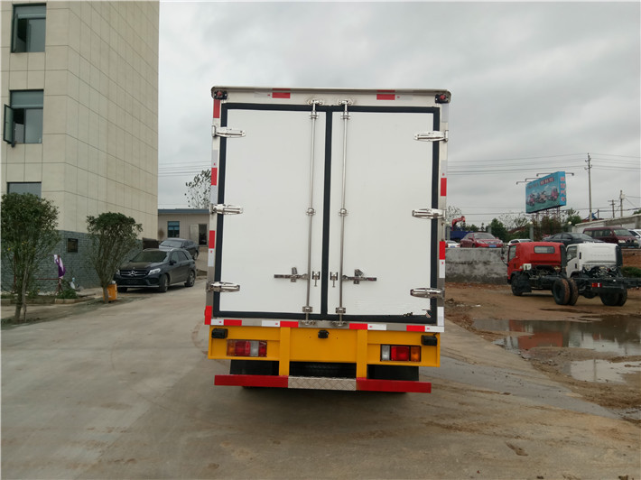 五十鈴雙排3.15米冷藏車