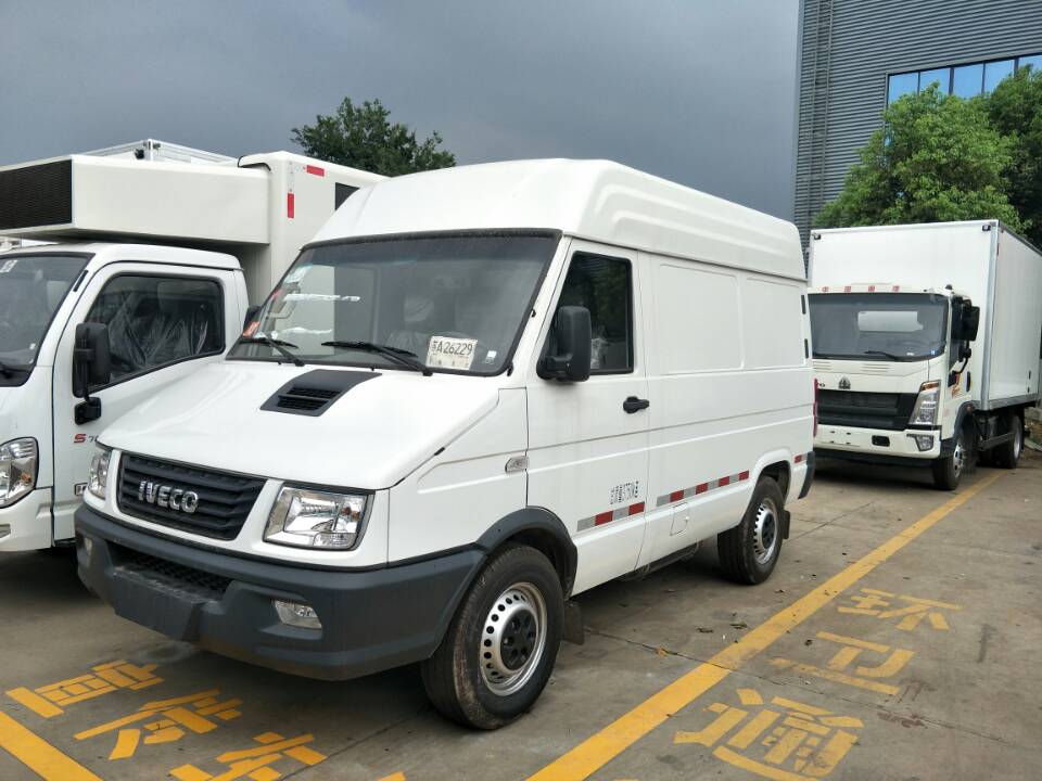 依維柯面包冷藏車（國六）