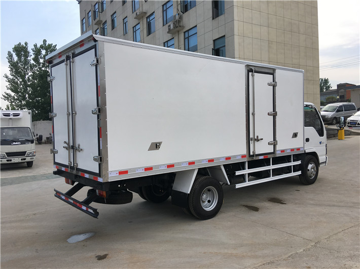 五十鈴600P（5.2米）冷藏車