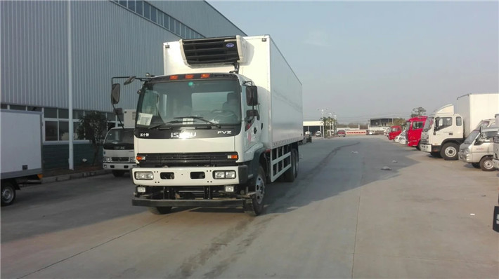 五十鈴（9.3米）冷藏車