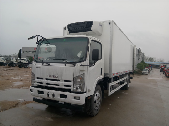 慶鈴五十鈴700P（6.8米）冷藏車(chē)