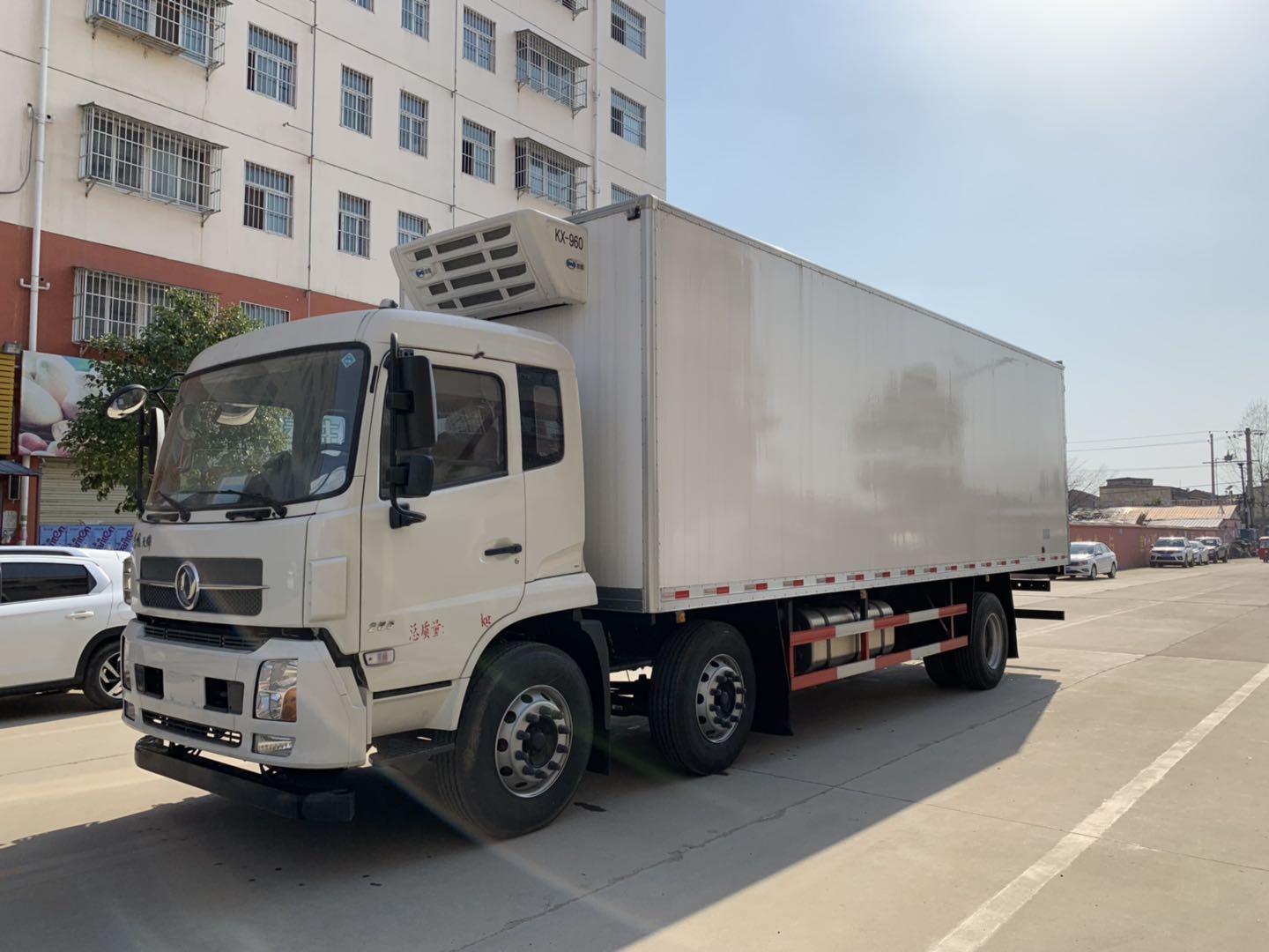 東風天錦（8.6米）冷藏車