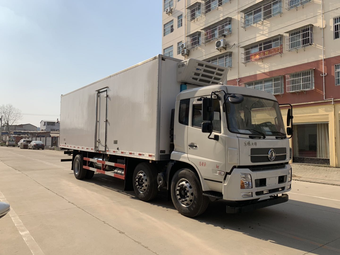 東風天錦（8.6米）冷藏車