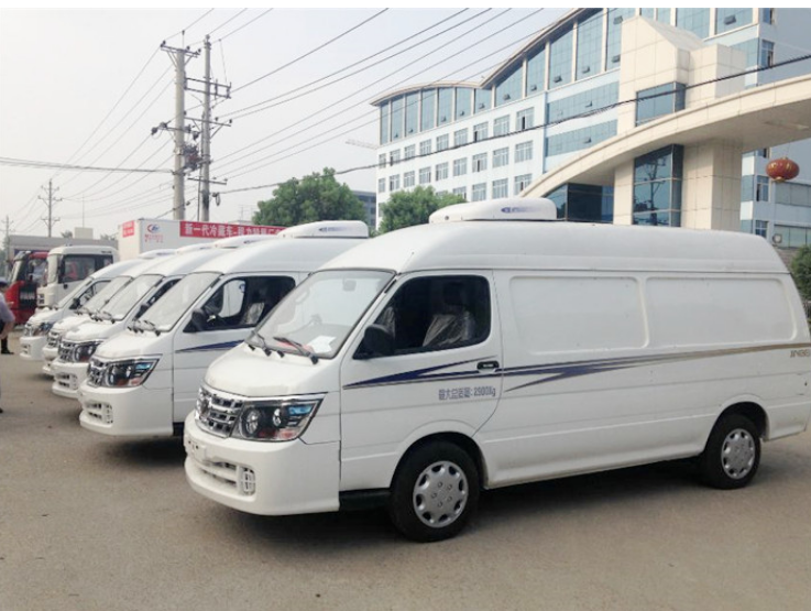 金杯面包冷藏車