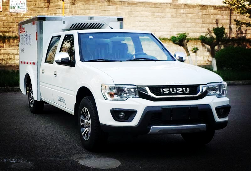 新款五十鈴皮卡冷藏車(chē)