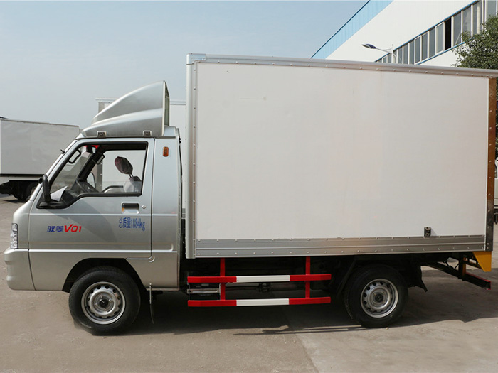 福田馭菱（2.9米）藥品冷藏車