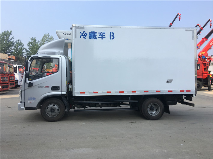 福田奧鈴速運(yùn)（4.2米）冷藏車(chē)