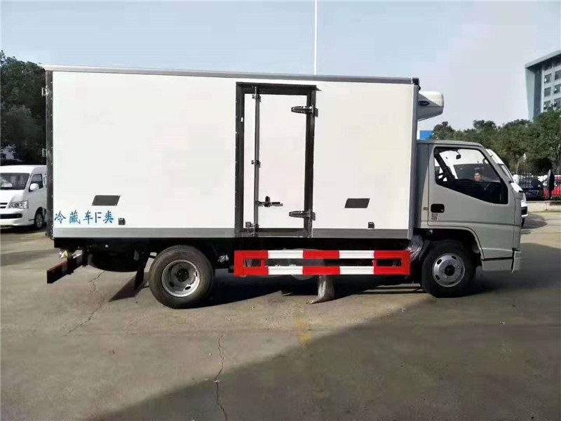 江鈴順達4.2米冷藏車