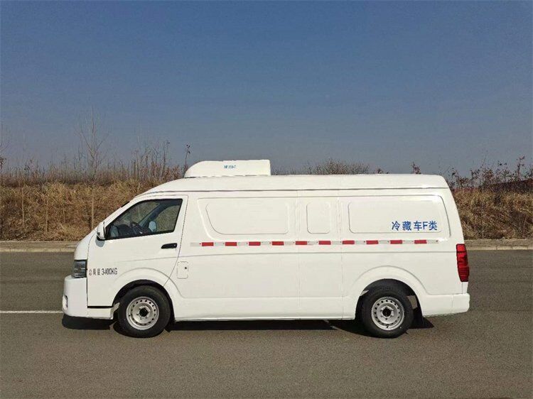 吉利新能源純電動面包冷藏車